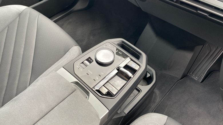 BMW iX 400kW xDrive60 M Sport 112kWh 5dr Auto [Skylounge] Electric Estate